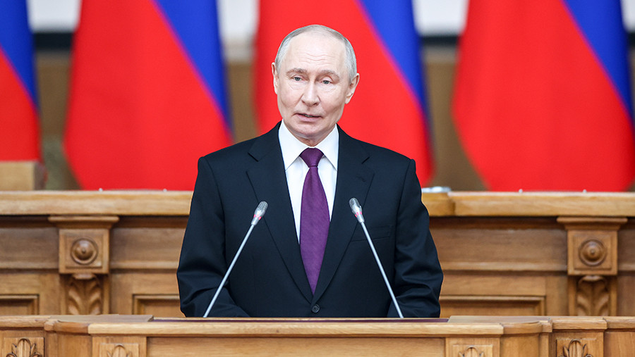 Путин отметил прочность и устойчивость политической системы России